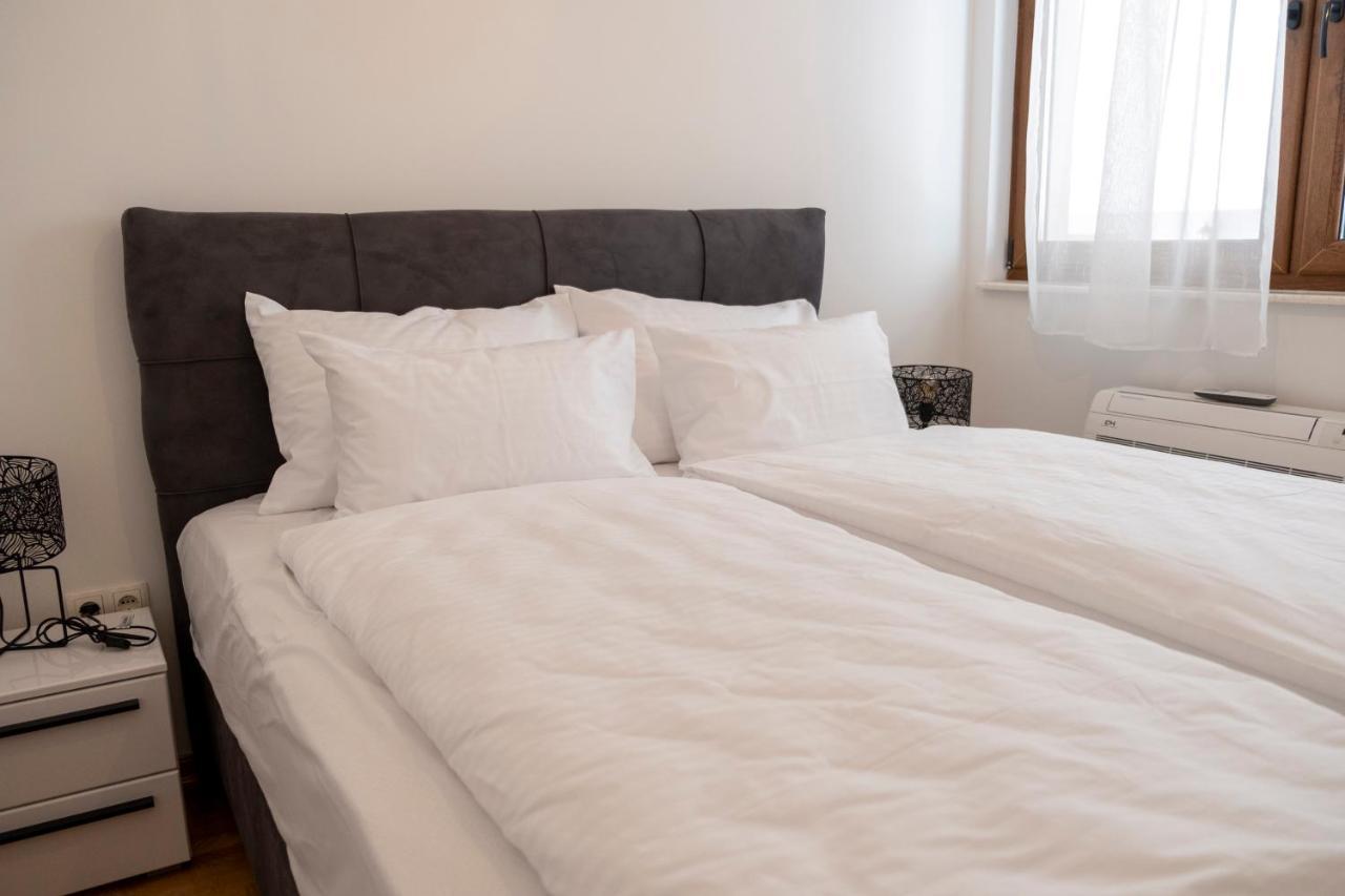Apartment Elite Residence Mostar Bagian luar foto