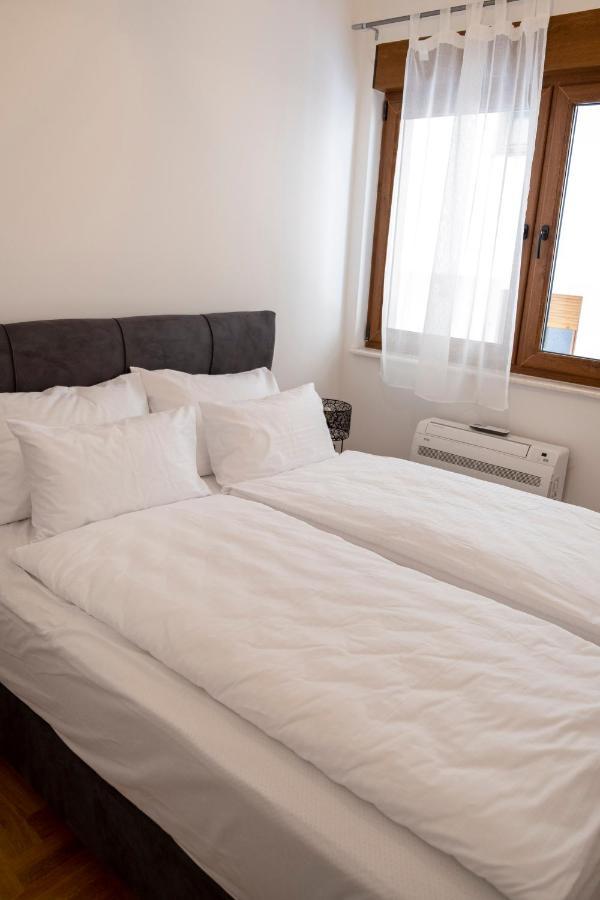 Apartment Elite Residence Mostar Bagian luar foto